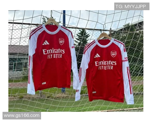 阿迪达斯足球明星签约背后的故事与品牌形象塑造解析