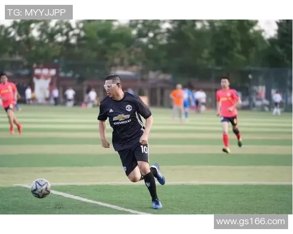 足球明星齐心捐款助力儿童成长点亮未来希望之路 足球明星齐心捐款助力儿童成长点亮未来希望之路